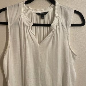 White sleeveless elevated tanktop